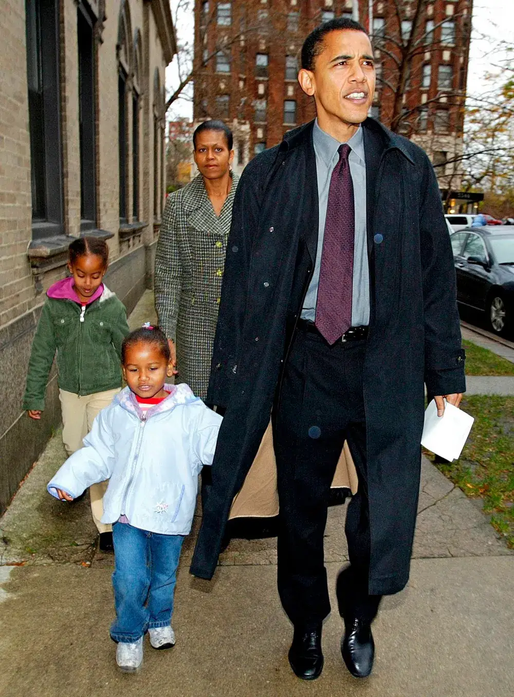 The Obama family walking together early on.